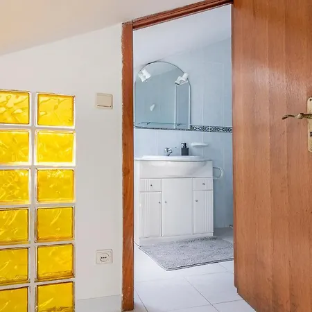 Apartment Nazare Cosy 2Br Near Beach *