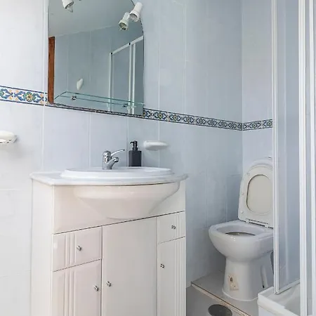 Apartment Nazare Cosy 2Br Near Beach *